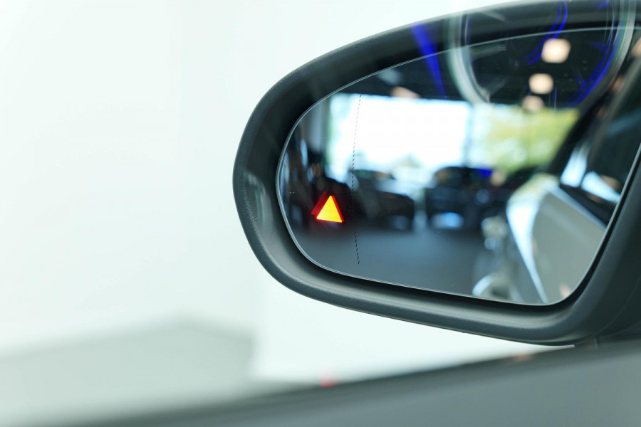 Mercedes-Benz A-Klasse A250 e AMG Line |Pano|ALPINEGRAU|Ambient|Dodehoek|