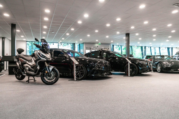 Mercedes-Benz A-Klasse A250 e AMG Line |Pano|ALPINEGRAU|Ambient|Dodehoek|