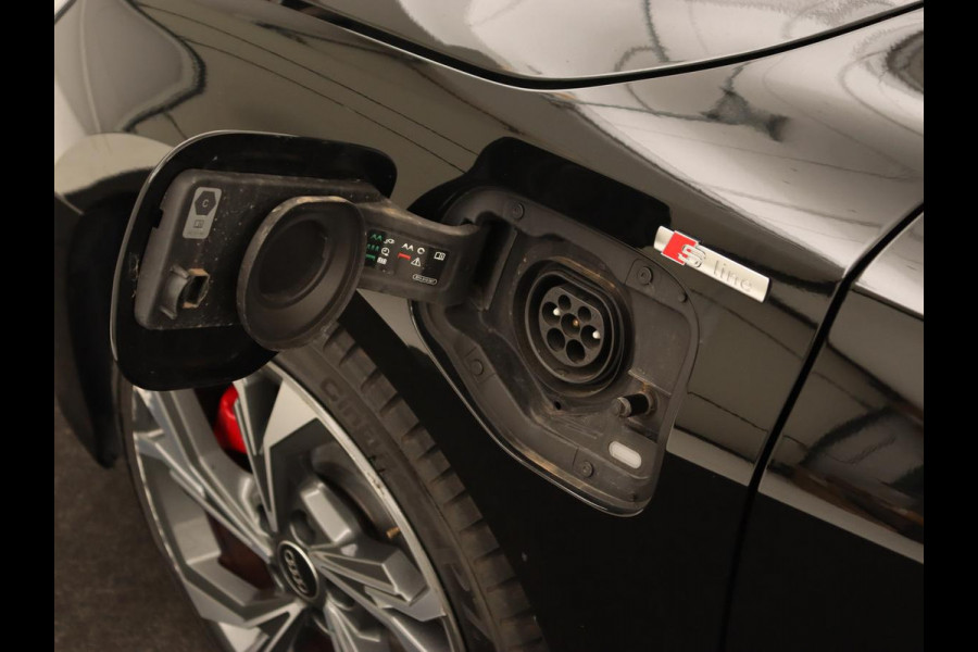 Audi A3 45 TFSI e S Line | Stoelverwarming | Camera | Sfeerverlichting | Virtual Cockpit | Carplay | Navigatie | Sportstoelen | 18'' | Climate control | PHEV | Plug In Audi A3 45 TFSI e S Line | Stoelverwarming | Camera | Sfeerverlichting | Virtual Cockpit | Carplay | Navigatie | Sportstoelen | 18'' | Climate control | PHEV | Plug In