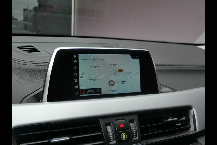 BMW X2 sDrive18i EXECUTIVE | AUTOMAAT | LED | ELEK KLEP | NAVIGATIE | NL-AUTO!! BMW X2 sDrive18i EXECUTIVE | AUTOMAAT | LED | ELEK KLEP | NAVIGATIE | NL-AUTO!!