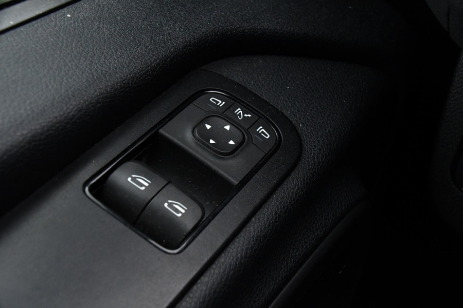 Mercedes-Benz Sprinter 319 V6 3.0 CDI L3H2 DC PB Edition Full options, Adaptieve Cruise, 360 Camera, 10,5'' Mbux, LED, Automaat, BPM Vrij!