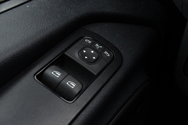 Mercedes-Benz Sprinter 319 V6 3.0 CDI L3H2 DC PB Edition Full options, Adaptieve Cruise, 360 Camera, 10,5'' Mbux, LED, Automaat, BPM Vrij!