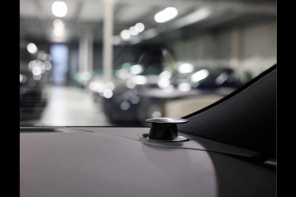 Aston Martin DBS 5.2 V12 Superleggera | B&O BeoSound - Xenon Grey