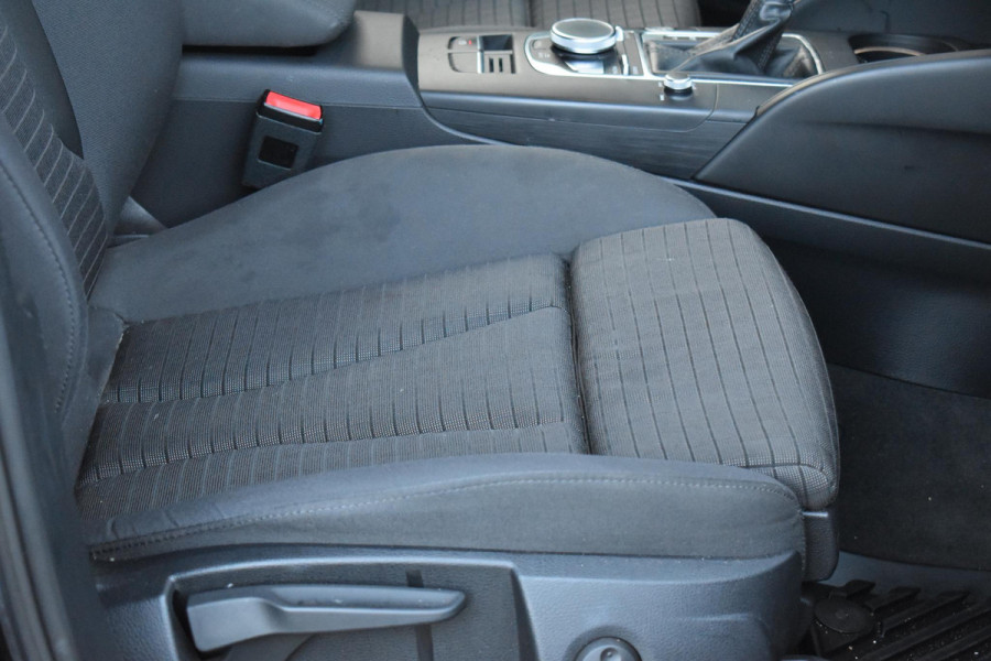 Audi A3 Sportback 1.4 TFSI CoD Sport S Line Edition Virtual Lane ACC Audi A3 Sportback 1.4 TFSI CoD Sport S Line Edition Virtual Lane ACC