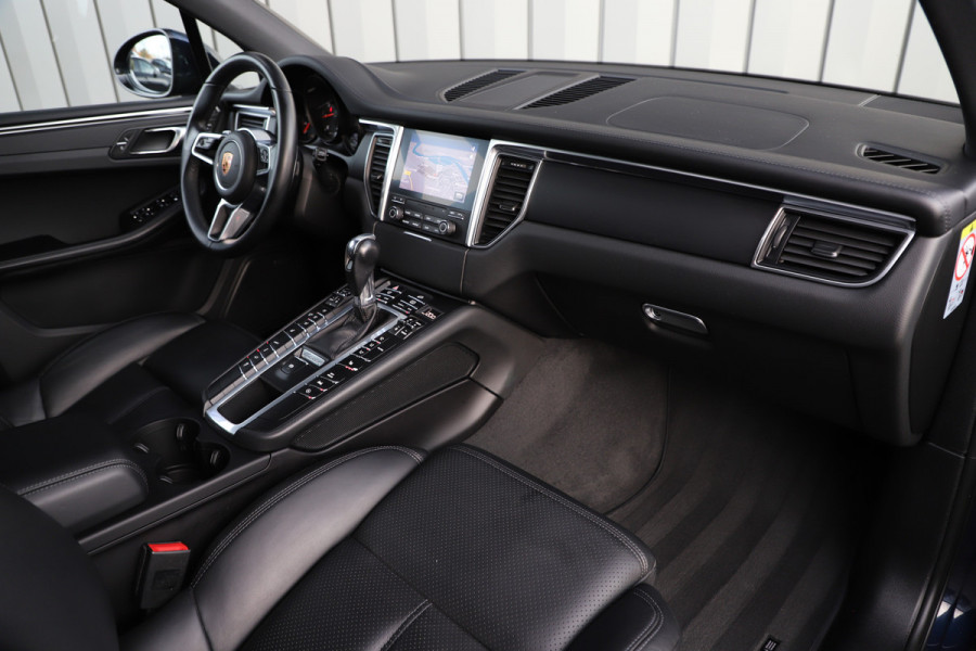 Porsche Macan 2.0 | 252PK | Luchtvering (PASM) | Pano | 14-Weg Comfortstoelen | Memory | Bose | Matrix-led | Stoelverw. | Trekhaak | Dealer on