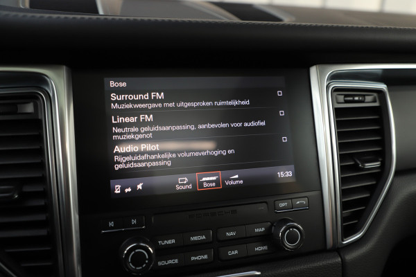 Porsche Macan 2.0 | 252PK | Luchtvering (PASM) | Pano | 14-Weg Comfortstoelen | Memory | Bose | Matrix-led | Stoelverw. | Trekhaak | Dealer on