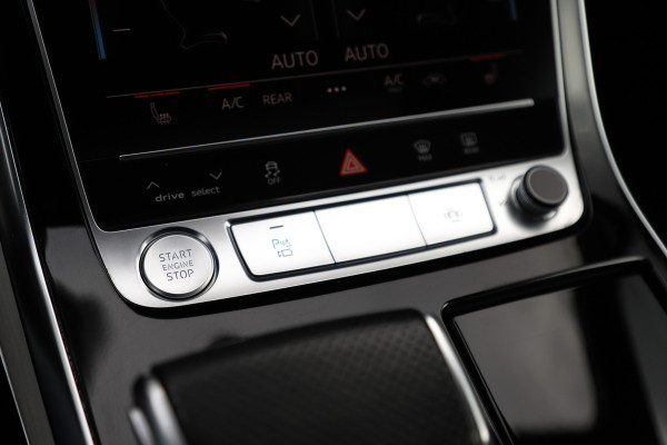 Audi Q7 55 TFSI e quattro S-line | 394PK | Luchtvering | Keyless-go | Sfeerverlichting | Memory | Bose | Pano | Leder | ACC | Standkache Audi Q7 55 TFSI e quattro S-line | 394PK | Luchtvering | Keyless-go | Sfeerverlichting | Memory | Bose | Pano | Leder | ACC | Standkache