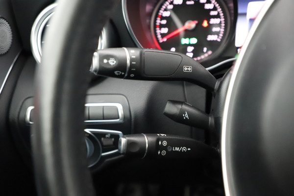 Mercedes-Benz C-Klasse Coupé 250 Night Edition Aut9 | 211PK | Pano | Memory | Burmester | Sfeerverlichting | ILS | Seleniet Magno | NL-Auto | 2018.