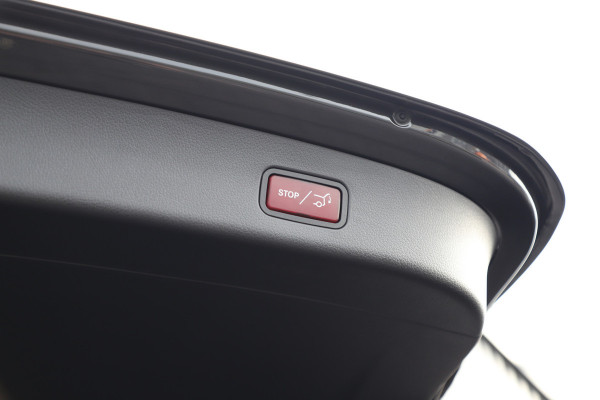 Mercedes-Benz GLC 400e AMG 4-Matic | 381PK | Pano | Sfeerverlichting | Digital-light | Memory | Distronic+ | Trekhaak | Standkachel | Stuurwielver