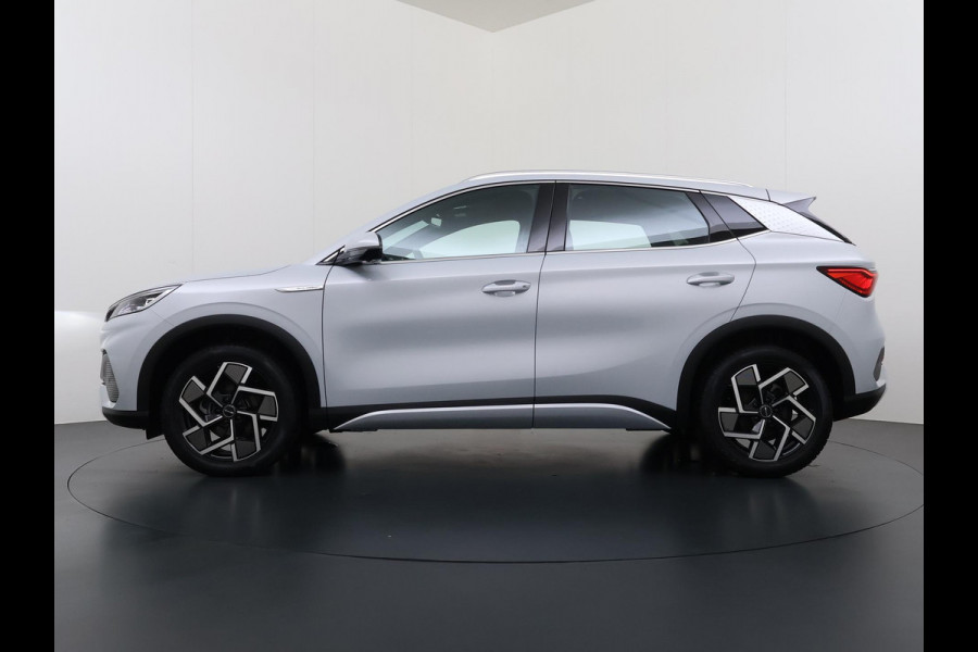 BYD ATTO 3 Comfort 60 kWh Onderhoud gehad bij BYD direct leverbaar RIJKLAAR INCL. FABR. GARANTIE T/M 2029 | AANDRIJFLIJN EN ACCU ZELFS T/M 203