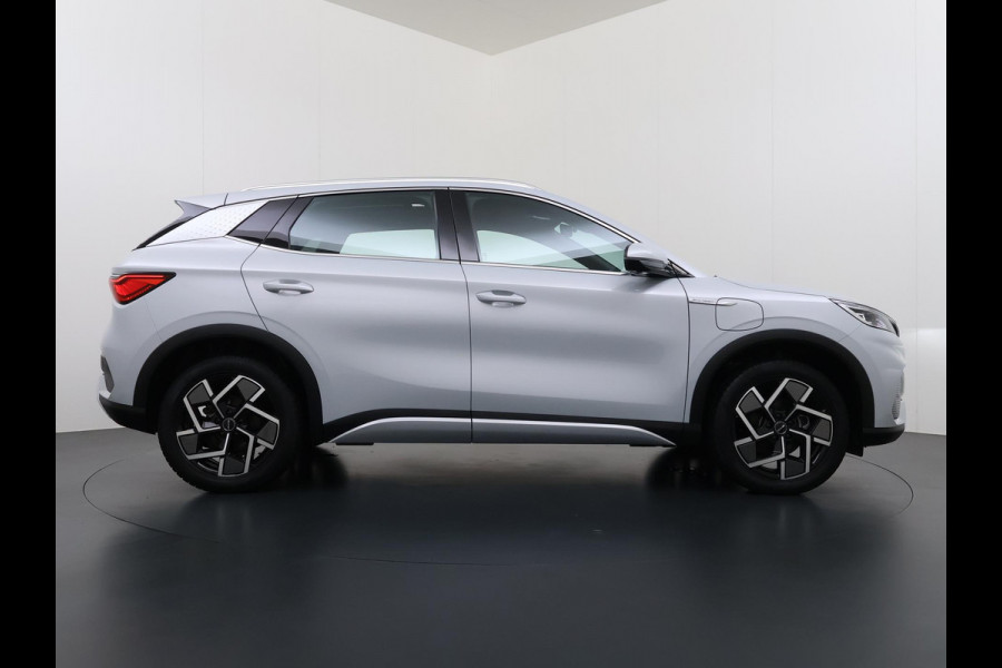 BYD ATTO 3 Comfort 60 kWh Onderhoud gehad bij BYD direct leverbaar RIJKLAAR INCL. FABR. GARANTIE T/M 2029 | AANDRIJFLIJN EN ACCU ZELFS T/M 203