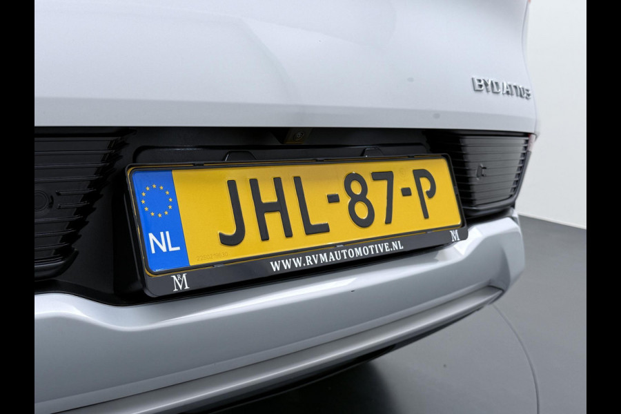 BYD ATTO 3 Comfort 60 kWh Onderhoud gehad bij BYD direct leverbaar RIJKLAAR INCL. FABR. GARANTIE T/M 2029 | AANDRIJFLIJN EN ACCU ZELFS T/M 203