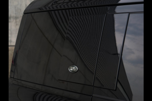 Land Rover Defender 110 3.0 P400 110 X-Dynamic HSE | panorama | meridian | trekhaak | Uniek mooi..