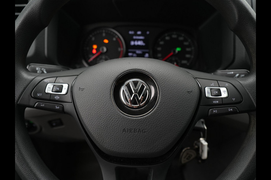 Volkswagen Crafter 35 2.0 TDI 140pk DSG L4H3 Comfortline EURO VI Navigatie Pdc Cruise Carplay Volkswagen Crafter 35 2.0 TDI 140pk DSG L4H3 Comfortline EURO VI Navigatie Pdc Cruise Carplay