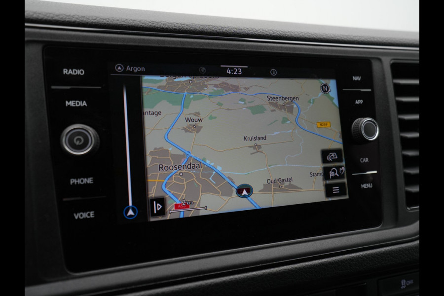 Volkswagen Crafter 35 2.0 TDI 140pk DSG L4H3 Comfortline EURO VI Navigatie Pdc Cruise Carplay Volkswagen Crafter 35 2.0 TDI 140pk DSG L4H3 Comfortline EURO VI Navigatie Pdc Cruise Carplay