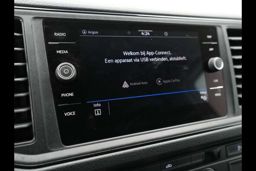 Volkswagen Crafter 35 2.0 TDI 140pk DSG L4H3 Comfortline EURO VI Navigatie Pdc Cruise Carplay Volkswagen Crafter 35 2.0 TDI 140pk DSG L4H3 Comfortline EURO VI Navigatie Pdc Cruise Carplay