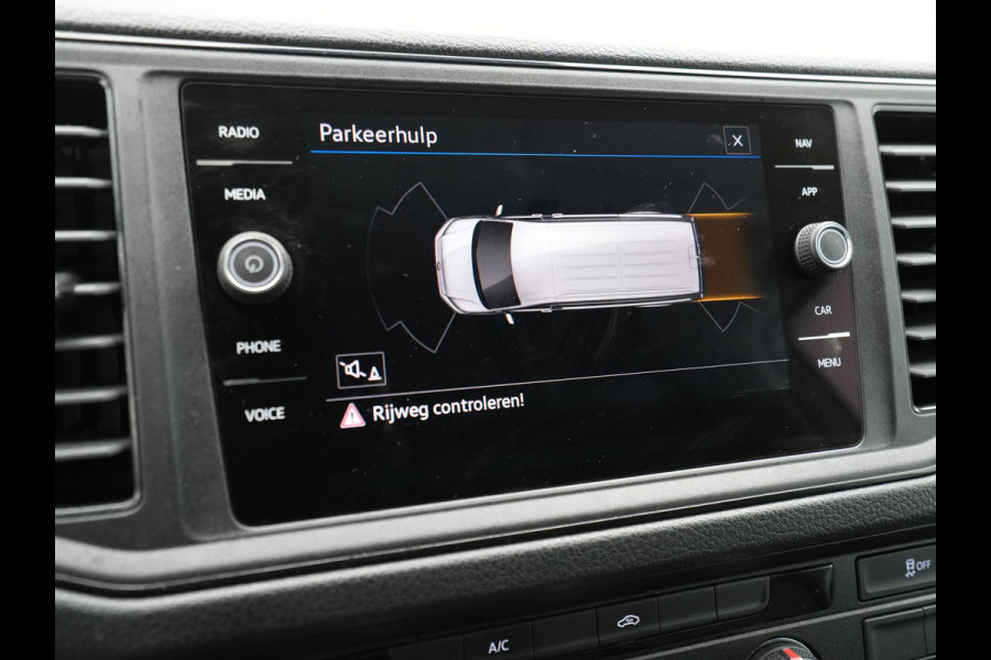 Volkswagen Crafter 35 2.0 TDI 140pk DSG L4H3 Comfortline EURO VI Navigatie Pdc Cruise Carplay Volkswagen Crafter 35 2.0 TDI 140pk DSG L4H3 Comfortline EURO VI Navigatie Pdc Cruise Carplay