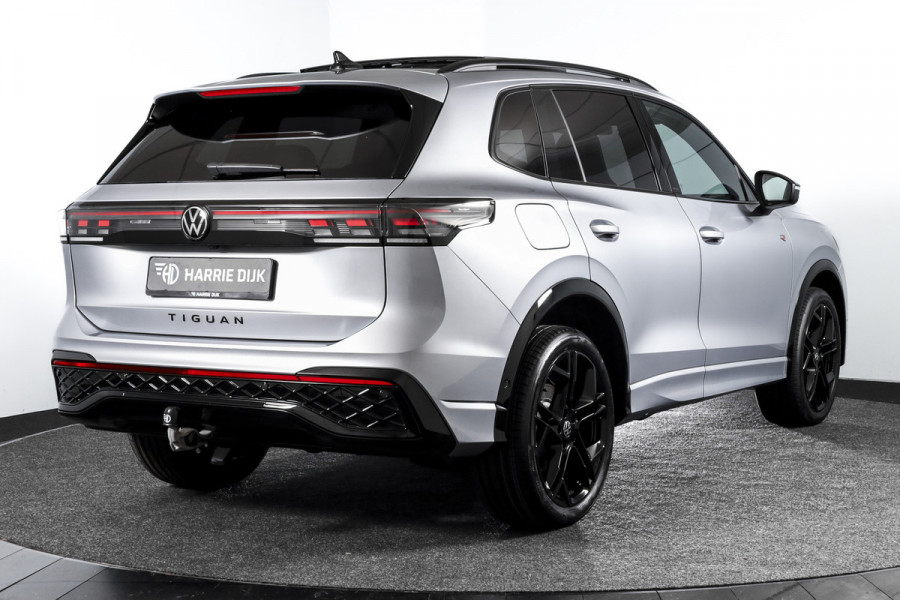 Volkswagen Tiguan 1.5 eHybrid 272 PK R-Line Edition | Black Style | Assistance Plus | Elek. Trekhaak | S/K-panodak | IQ Light | Adapt. Cruise | Stoel-+stuurverw. | NAV+App. Connect | 360 Camera | LM 20" | 9936