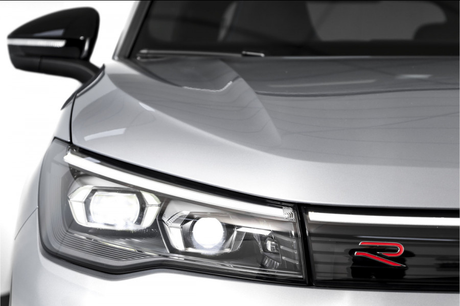 Volkswagen Tiguan 1.5 eHybrid 272 PK R-Line Edition | Black Style | Assistance Plus | Elek. Trekhaak | S/K-panodak | IQ Light | Adapt. Cruise | Stoel-+stuurverw. | NAV+App. Connect | 360 Camera | LM 20" | 9936