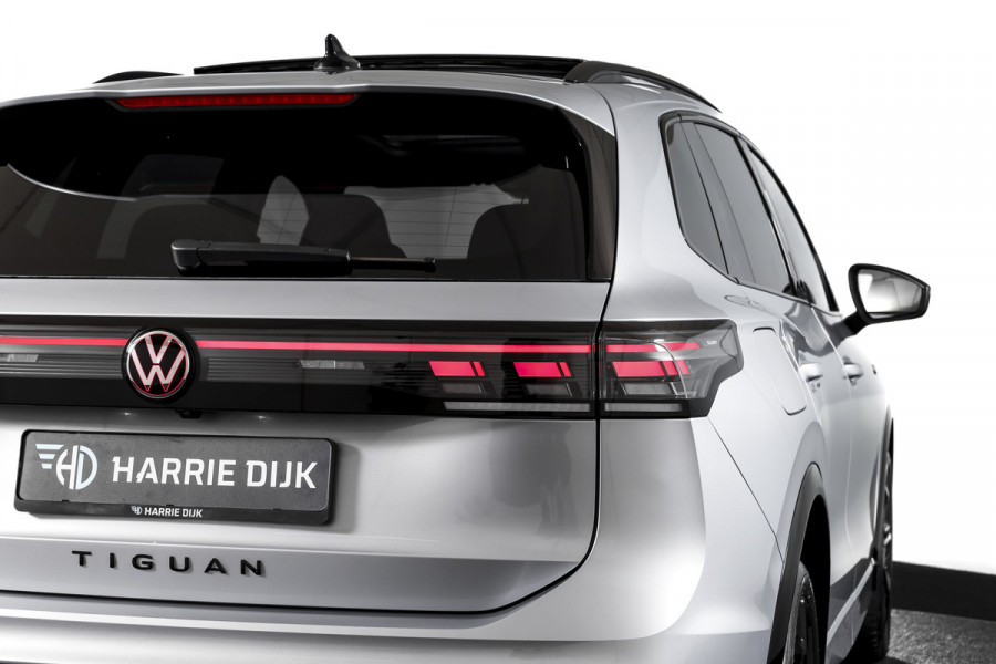 Volkswagen Tiguan 1.5 eHybrid 272 PK R-Line Edition | Black Style | Assistance Plus | Elek. Trekhaak | S/K-panodak | IQ Light | Adapt. Cruise | Stoel-+stuurverw. | NAV+App. Connect | 360 Camera | LM 20" | 9936