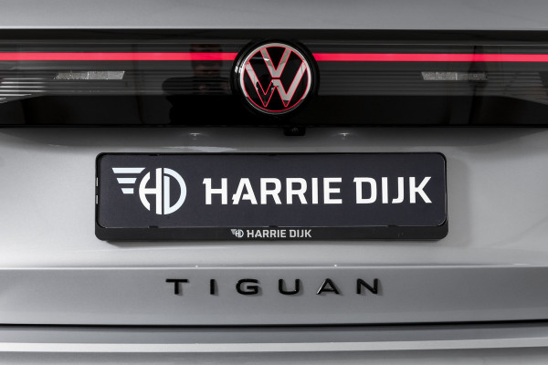 Volkswagen Tiguan 1.5 eHybrid 272 PK R-Line Edition | Black Style | Assistance Plus | Elek. Trekhaak | S/K-panodak | IQ Light | Adapt. Cruise | Stoel-+stuurverw. | NAV+App. Connect | 360 Camera | LM 20" | 9936