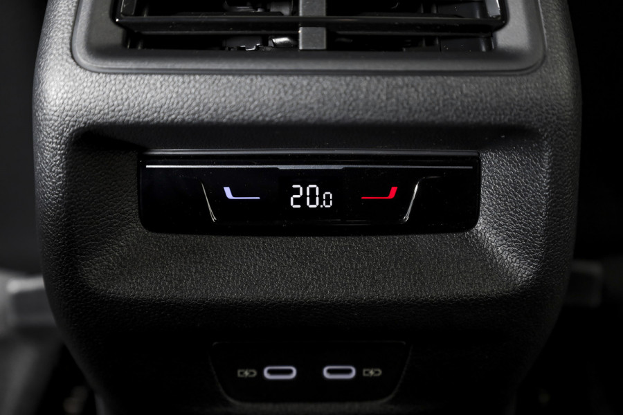 Volkswagen Tiguan 1.5 eHybrid 272 PK R-Line Edition | Black Style | Assistance Plus | Elek. Trekhaak | S/K-panodak | IQ Light | Adapt. Cruise | Stoel-+stuurverw. | NAV+App. Connect | 360 Camera | LM 20" | 9936