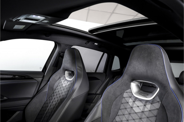 Volkswagen Tiguan 1.5 eHybrid 272 PK R-Line Edition | Black Style | Elek. Trekhaak | S/K-panodak | Adapt. Cruise | Stoel-+stuurverw. | App. Connect | Camera+PDC | LM 20" | 9685