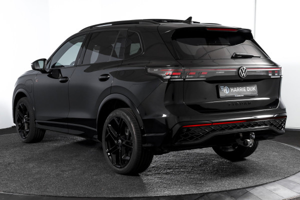 Volkswagen Tiguan 1.5 eHybrid 272 PK R-Line Edition | Black Style | Elek. Trekhaak | S/K-panodak | Adapt. Cruise | Stoel-+stuurverw. | App. Connect | Camera+PDC | LM 20" | 9685