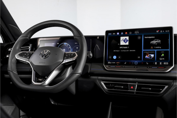 Volkswagen Tiguan 1.5 eHybrid 272 PK R-Line Edition | Black Style | Elek. Trekhaak | S/K-panodak | Adapt. Cruise | Stoel-+stuurverw. | App. Connect | Camera+PDC | LM 20" | 9685