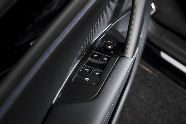 Volkswagen Tiguan 1.5 eHybrid 272 PK R-Line Edition | Black Style | Elek. Trekhaak | S/K-panodak | Adapt. Cruise | Stoel-+stuurverw. | App. Connect | Camera+PDC | LM 20" | 9685