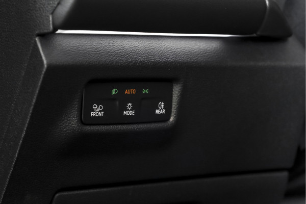 Volkswagen Tiguan 1.5 eHybrid 272 PK R-Line Edition | Black Style | Elek. Trekhaak | S/K-panodak | Adapt. Cruise | Stoel-+stuurverw. | App. Connect | Camera+PDC | LM 20" | 9685