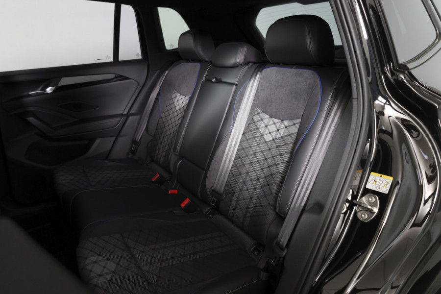 Volkswagen Tiguan 1.5 eHybrid 272 PK R-Line Edition | Black Style | Assistance Plus | Elek. Trekhaak | IQ Light | Adapt. Cruise | Stoel-+stuurverw. | NAV+App. Connect | 360 Camera | LM 20" | 8237