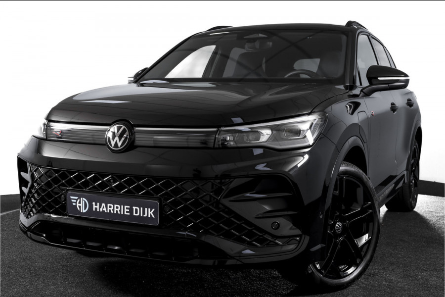 Volkswagen Tiguan 1.5 eHybrid 272 PK R-Line Edition | Black Style | Assistance Plus | Elek. Trekhaak | IQ Light | Adapt. Cruise | Stoel-+stuurverw. | NAV+App. Connect | 360 Camera | LM 20" | 8237