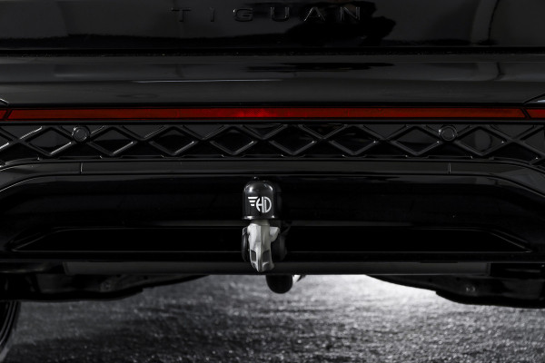 Volkswagen Tiguan 1.5 eHybrid 272 PK R-Line Edition | Black Style | Assistance Plus | Elek. Trekhaak | IQ Light | Adapt. Cruise | Stoel-+stuurverw. | NAV+App. Connect | 360 Camera | LM 20" | 8237