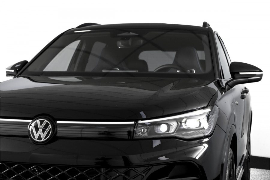 Volkswagen Tiguan 1.5 eHybrid 272 PK R-Line Edition | Black Style | Assistance Plus | Elek. Trekhaak | IQ Light | Adapt. Cruise | Stoel-+stuurverw. | NAV+App. Connect | 360 Camera | LM 20" | 8237