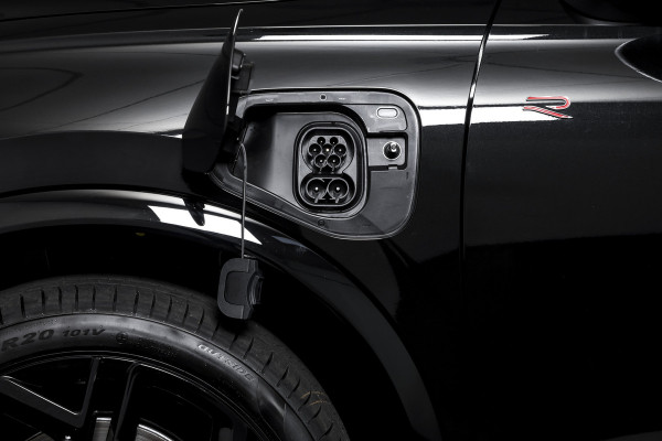 Volkswagen Tiguan 1.5 eHybrid 272 PK R-Line Edition | Black Style | Assistance Plus | Elek. Trekhaak | IQ Light | Adapt. Cruise | Stoel-+stuurverw. | NAV+App. Connect | 360 Camera | LM 20" | 8237