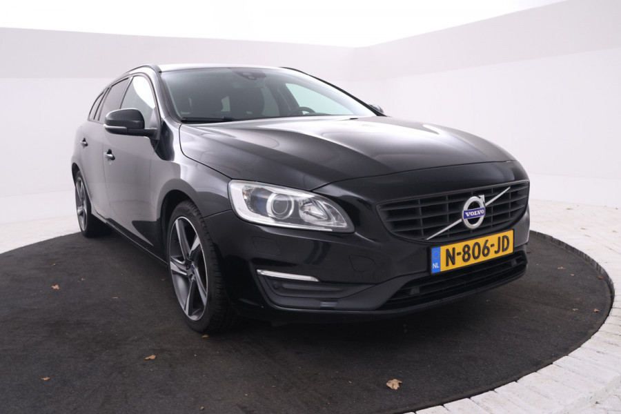 Volvo V60 1.5 T3 Polar+ Automaat, Winter pakket! Cruise