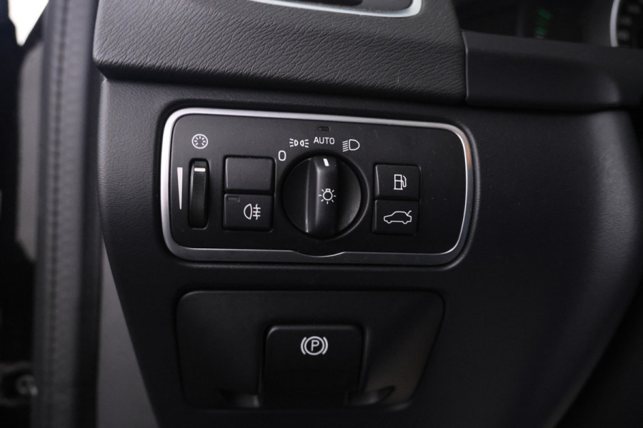Volvo V60 1.5 T3 Polar+ Automaat, Winter pakket! Cruise