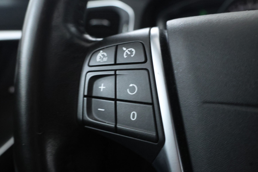 Volvo V60 1.5 T3 Polar+ Automaat, Winter pakket! Cruise