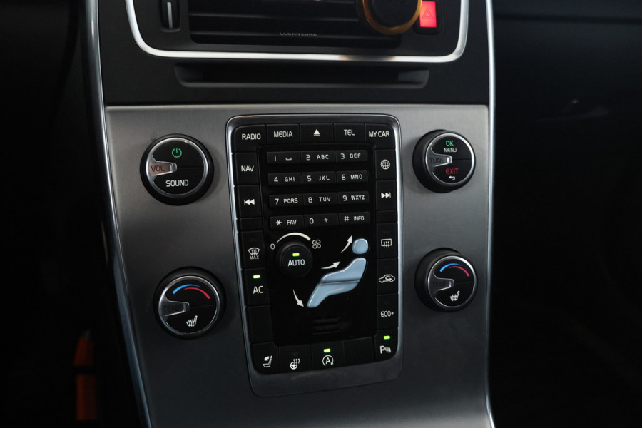 Volvo V60 1.5 T3 Polar+ Automaat, Winter pakket! Cruise