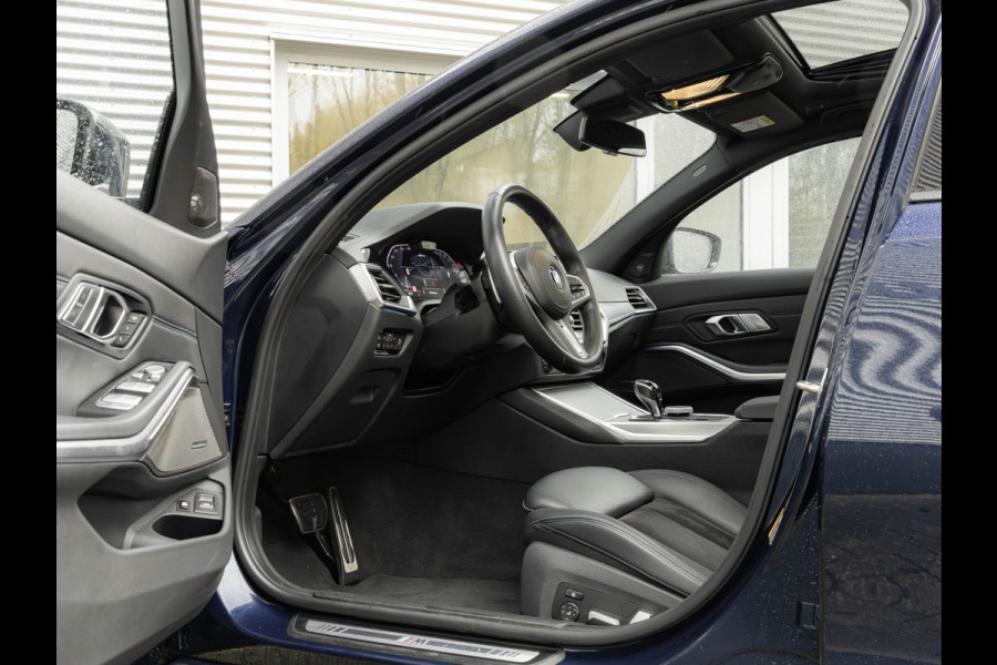 BMW 3-serie 330e - M-Sport - Glasdak - Driving + Parking Ass Plus - Memory BMW 3-serie 330e - M-Sport - Glasdak - Driving + Parking Ass Plus - Memory