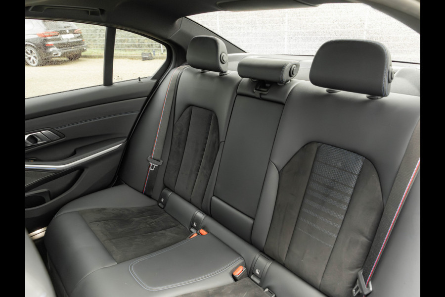 BMW 3-serie 330e - M-Sport - Glasdak - Driving + Parking Ass Plus - Memory BMW 3-serie 330e - M-Sport - Glasdak - Driving + Parking Ass Plus - Memory