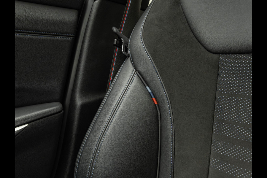 BMW 3-serie 330e - M-Sport - Glasdak - Driving + Parking Ass Plus - Memory BMW 3-serie 330e - M-Sport - Glasdak - Driving + Parking Ass Plus - Memory