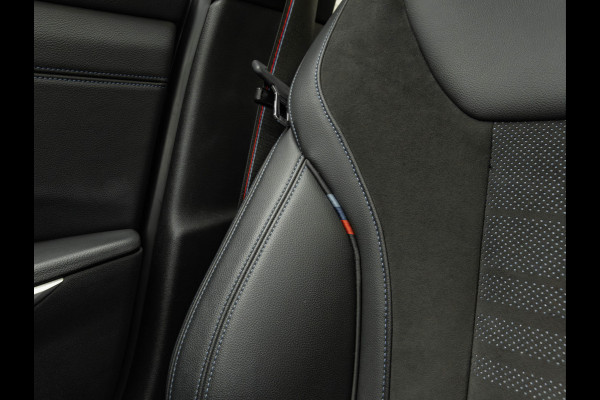 BMW 3-serie 330e - M-Sport - Glasdak - Driving + Parking Ass Plus - Memory BMW 3-serie 330e - M-Sport - Glasdak - Driving + Parking Ass Plus - Memory