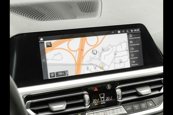 BMW 3-serie 330e - M-Sport - Glasdak - Driving + Parking Ass Plus - Memory BMW 3-serie 330e - M-Sport - Glasdak - Driving + Parking Ass Plus - Memory