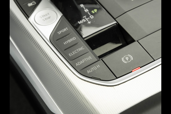 BMW 3-serie 330e - M-Sport - Glasdak - Driving + Parking Ass Plus - Memory BMW 3-serie 330e - M-Sport - Glasdak - Driving + Parking Ass Plus - Memory