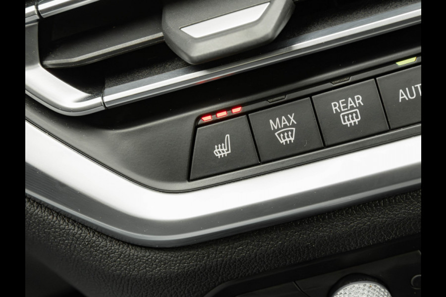 BMW 3-serie 330e - M-Sport - Glasdak - Driving + Parking Ass Plus - Memory BMW 3-serie 330e - M-Sport - Glasdak - Driving + Parking Ass Plus - Memory