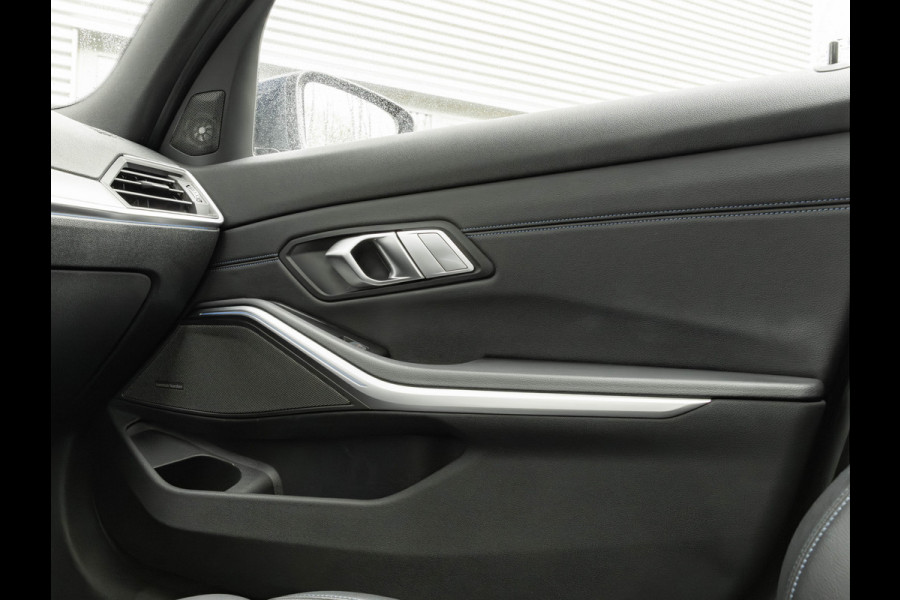 BMW 3-serie 330e - M-Sport - Glasdak - Driving + Parking Ass Plus - Memory BMW 3-serie 330e - M-Sport - Glasdak - Driving + Parking Ass Plus - Memory