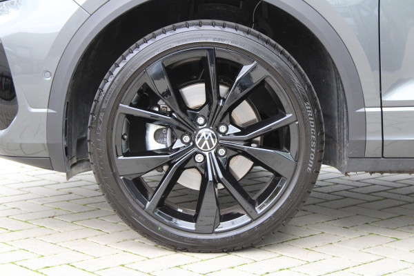 Volkswagen T-Roc 1.5 TSI R-Line | PANO | STOEL&STUUR VERW | IQ LIGHT | BLACK STYLE | ACC | ELEK ACHTERKLEP | Volkswagen T-Roc 1.5 TSI R-Line | PANO | STOEL&STUUR VERW | IQ LIGHT | BLACK STYLE | ACC | ELEK ACHTERKLEP |