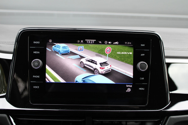 Volkswagen T-Roc 1.5 TSI R-Line | PANO | STOEL&STUUR VERW | IQ LIGHT | BLACK STYLE | ACC | ELEK ACHTERKLEP | Volkswagen T-Roc 1.5 TSI R-Line | PANO | STOEL&STUUR VERW | IQ LIGHT | BLACK STYLE | ACC | ELEK ACHTERKLEP |